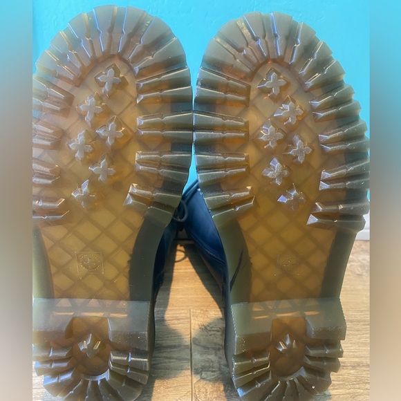 Dr. Marten boots! - Picture 2 of 3